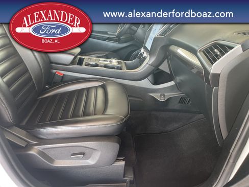 Used 2024 Ford Edge SEL AWD/4WD image 13