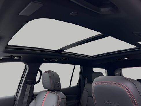 Used 2024 Chevrolet Traverse RS w/ LPO, Floor Liner Package image 16