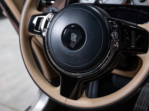 Used 2019 Rolls-Royce Wraith image 46