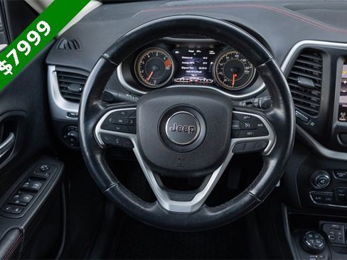 Used 2016 Jeep Cherokee Trailhawk image 20