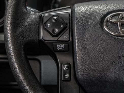 Used 2018 Toyota Tacoma SR w/ SR Convenience Package AWD/4WD image 16