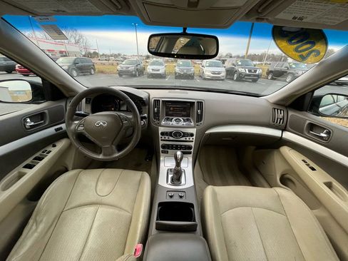 Used 2009 INFINITI G37 Journey w/ Premium Pkg image 12