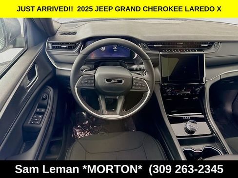 New 2025 Jeep Grand Cherokee Laredo X w/ Luxury Tech Group I image 22
