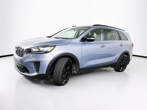 Used 2020 Kia Sorento S image 2