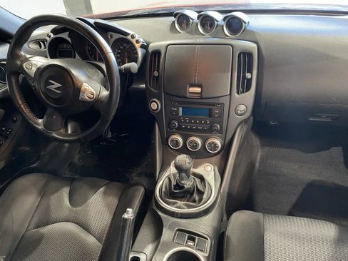 Used 2019 Nissan 370Z Coupe image 5