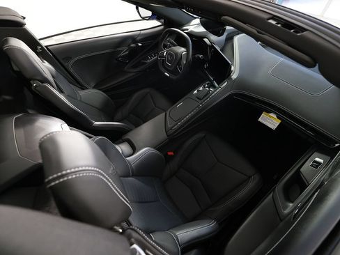 Used 2025 Chevrolet Corvette E-Ray w/ Stealth Interior Trim Package AWD/4WD image 10