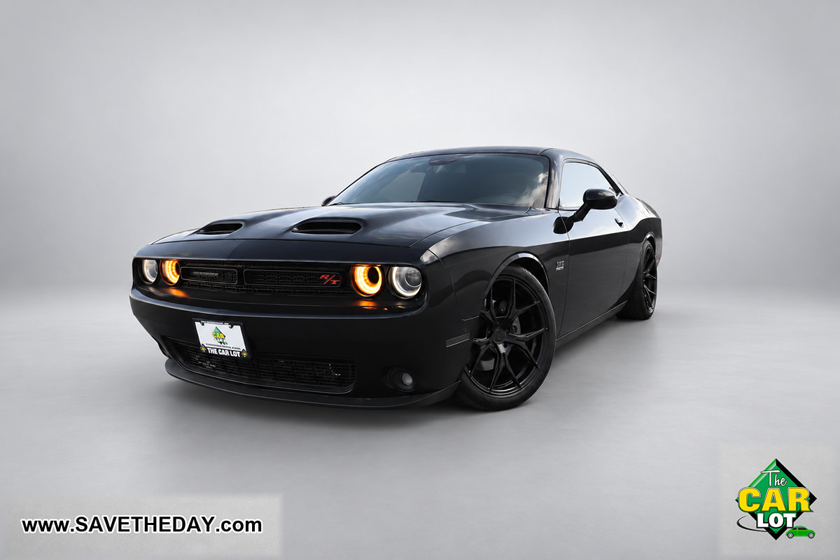 Used 2018 Dodge Challenger R/T w/ Blacktop Package RWD image 1
