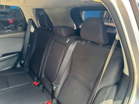 Used 2023 Nissan Rogue S FWD image 40
