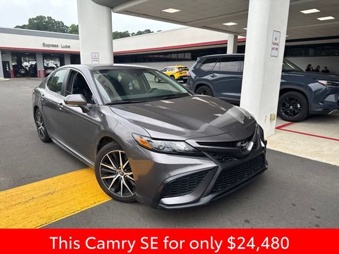 Used 2023 Toyota Camry SE FWD image 9