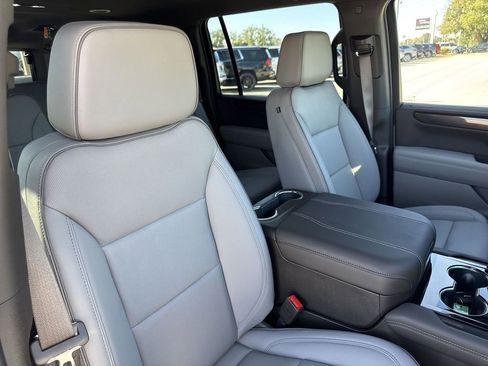 New 2026 GMC Yukon XL Elevation image 35