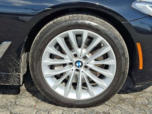 Certified 2023 BMW 530i xDrive w/ Premium Package image 8