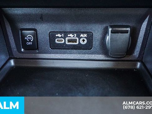 Used 2024 Nissan Sentra SV FWD image 40
