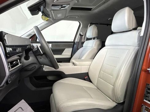 Used 2024 Hyundai Santa Fe Calligraphy AWD/4WD image 27