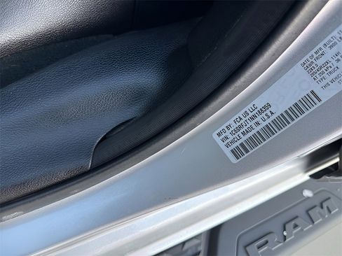 Used 2022 RAM 1500 Laramie image 39