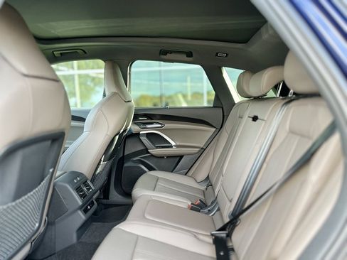 New 2025 Audi Q5 Premium Plus image 18