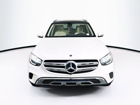 Used 2021 Mercedes-Benz GLC 300 w/ Premium Package image 2