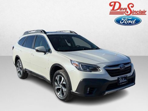 Used 2022 Subaru Outback Limited image 4