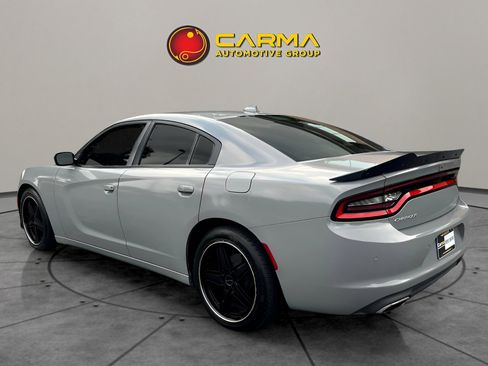 Used 2016 Dodge Charger R/T image 3