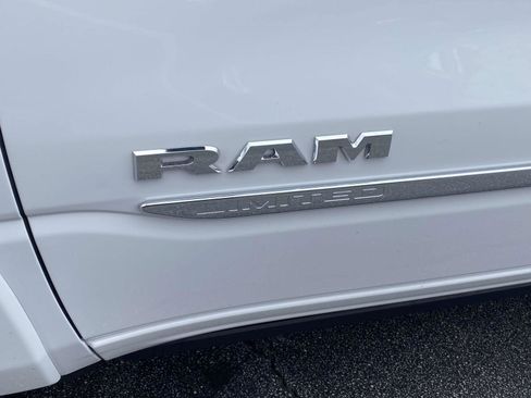 Used 2025 RAM 1500 Limited w/ Trailer Tow Group image 15