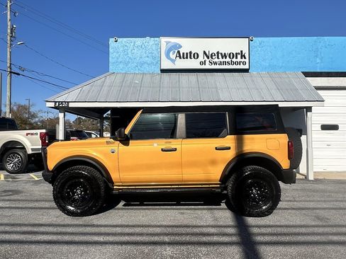 Used 2022 Ford Bronco Big Bend w/ Sasquatch Package image 7