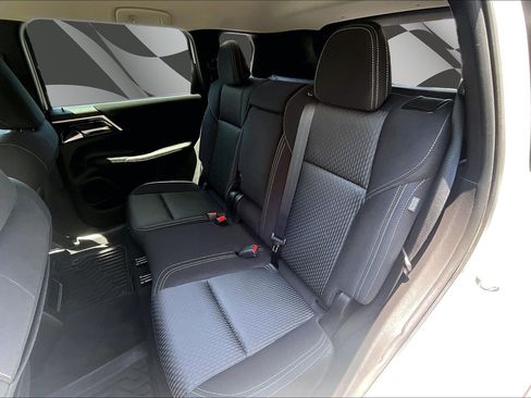 Used 2022 Mitsubishi Outlander ES AWD/4WD image 26
