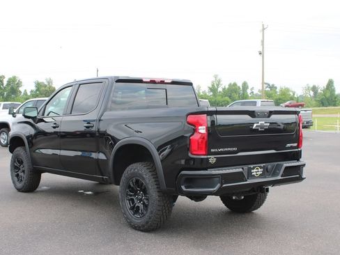 New 2026 Chevrolet Silverado 1500 ZR2 AWD/4WD image 7