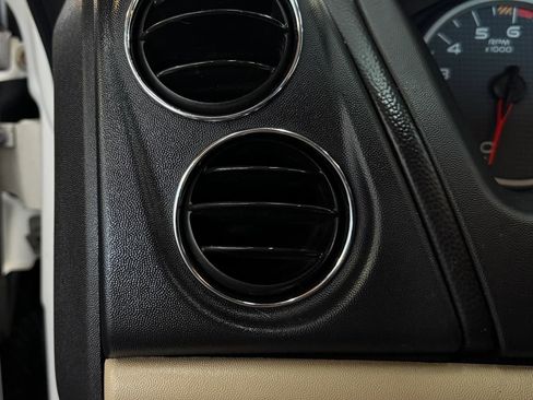 Used 2007 Pontiac Grand Prix GT w/ Premium Package image 15