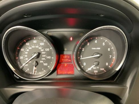Used 2009 BMW Z4 sDrive30i image 16