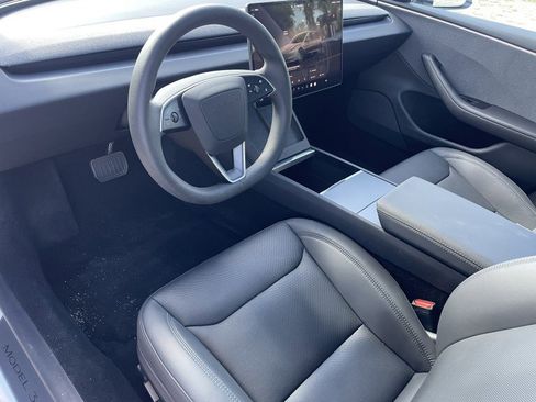 Used 2024 Tesla Model 3 image 1