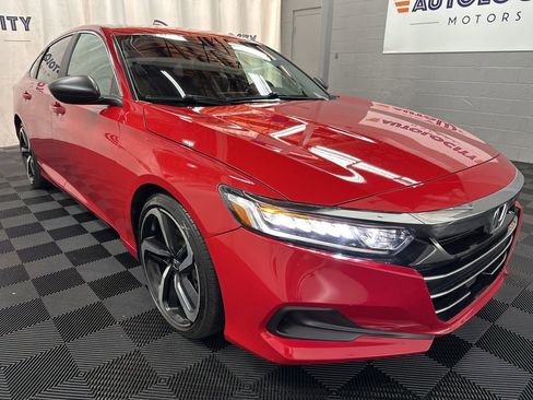 Used 2022 Honda Accord Sport image 2