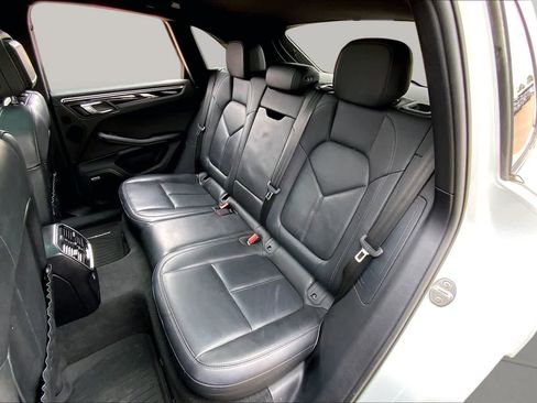 Used 2022 Porsche Macan S w/ Premium Package Plus AWD/4WD image 20