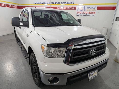 Used 2012 Toyota Tundra 4x4 Double Cab w/ Tow Pkg image 1