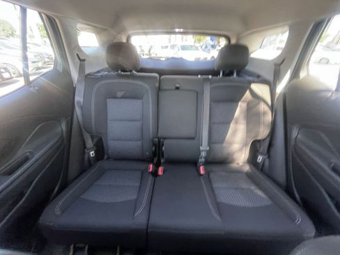 Used 2024 GMC Terrain SLE image 38