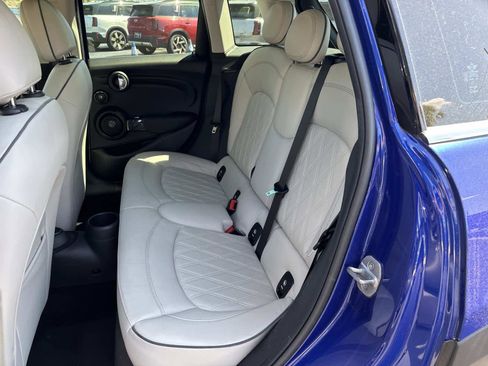 Used 2020 MINI Cooper 4-Door Hardtop image 13