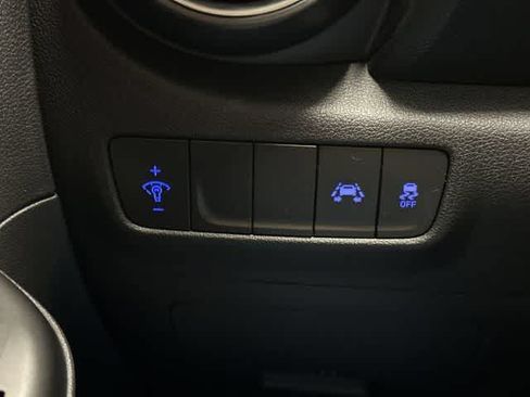 Used 2019 Hyundai Kona SE AWD/4WD image 19