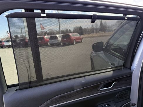 Used 2023 Jeep Grand Cherokee L Limited w/ Luxury Tech Group II image 36