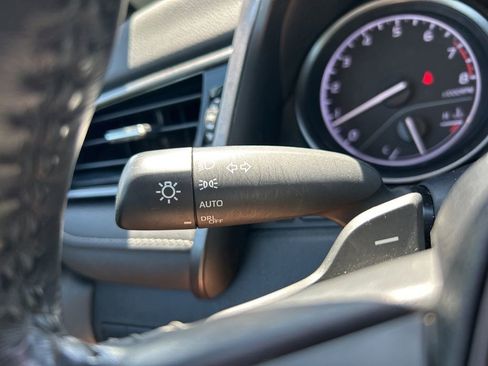 Used 2023 Toyota Camry SE image 22