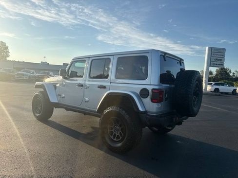 Used 2023 Jeep Wrangler Unlimited Rubicon 392 w/ Xtreme Recon 35" Tire Package AWD/4WD image 3