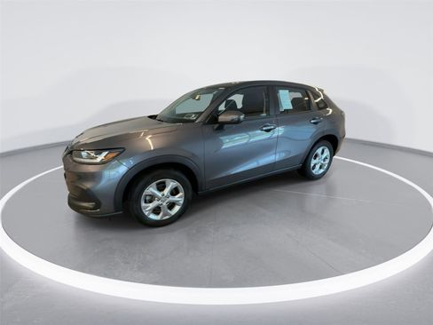 Used 2023 Honda HR-V LX image 3