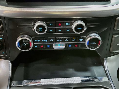 Used 2025 Ford F150 Lariat w/ Equipment Group 501A Mid AWD/4WD image 16