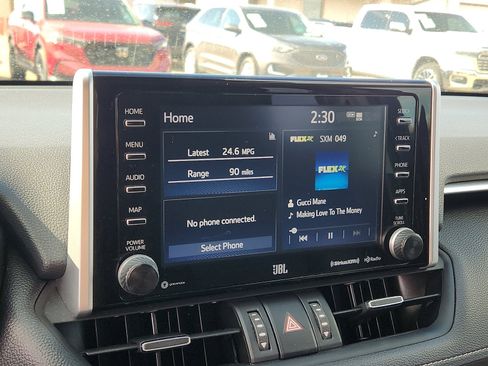 Used 2021 Toyota RAV4 XLE Premium image 15