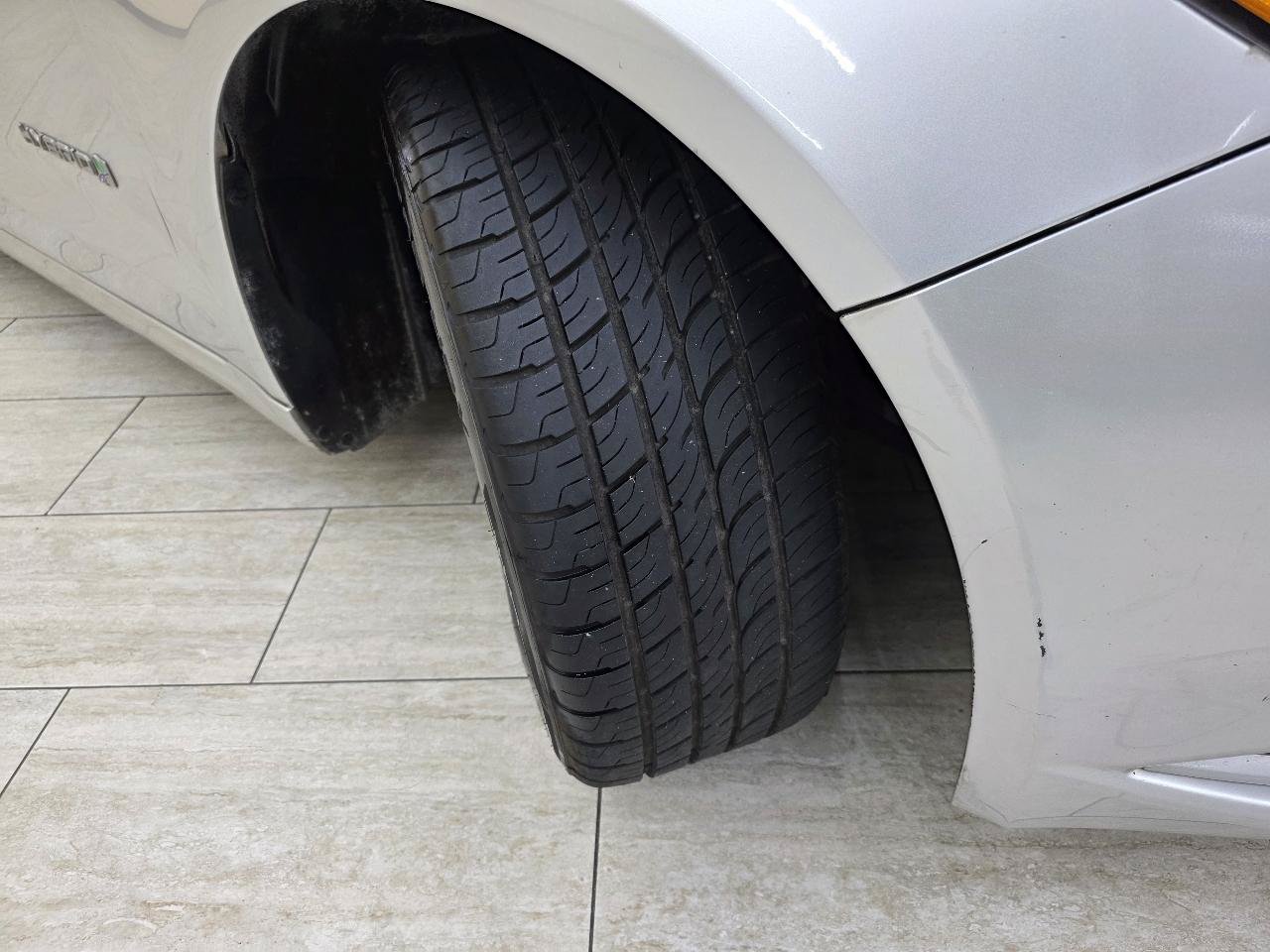 Used 2018 Ford Fusion SE FWD image 38