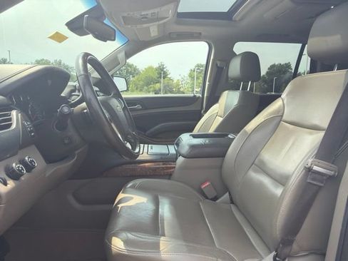 Used 2017 Chevrolet Tahoe Premier AWD/4WD image 36