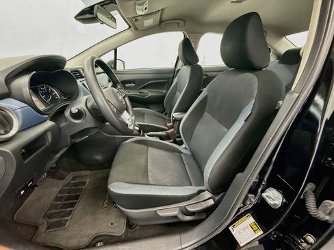 Used 2025 Nissan Versa SV FWD image 13