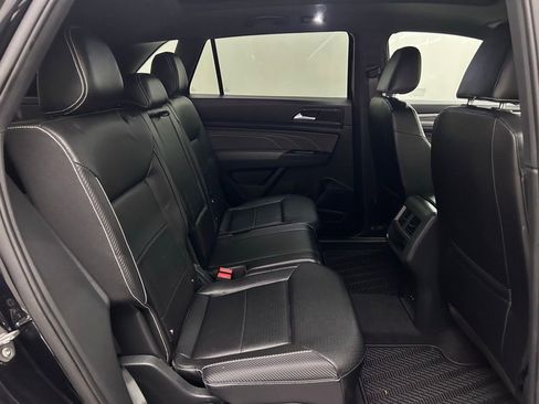 Used 2021 Volkswagen Atlas Cross Sport SE image 20