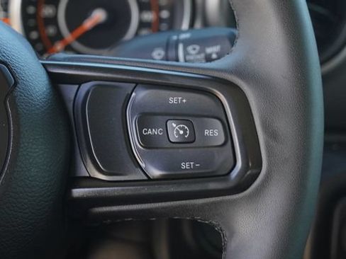 Used 2023 Jeep Gladiator Sport AWD/4WD image 26
