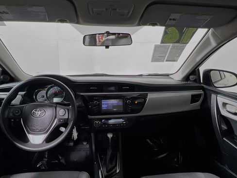 Used 2016 Toyota Corolla LE image 29