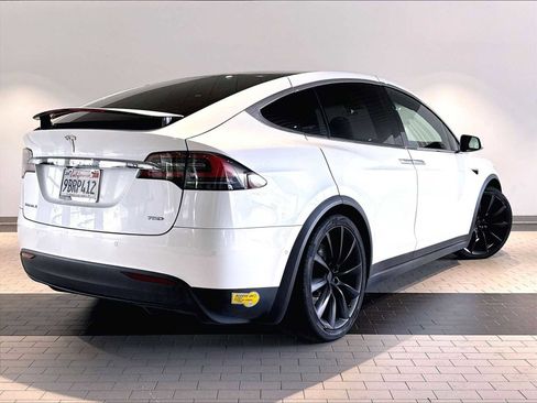 Used 2018 Tesla Model X 75D AWD/4WD image 10