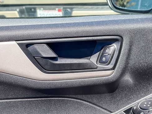 Used 2022 Ford Escape SE w/ SE Sport Appearance Package FWD image 45
