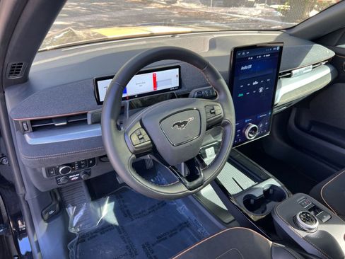 Used 2023 Ford Mustang Mach-E GT image 32